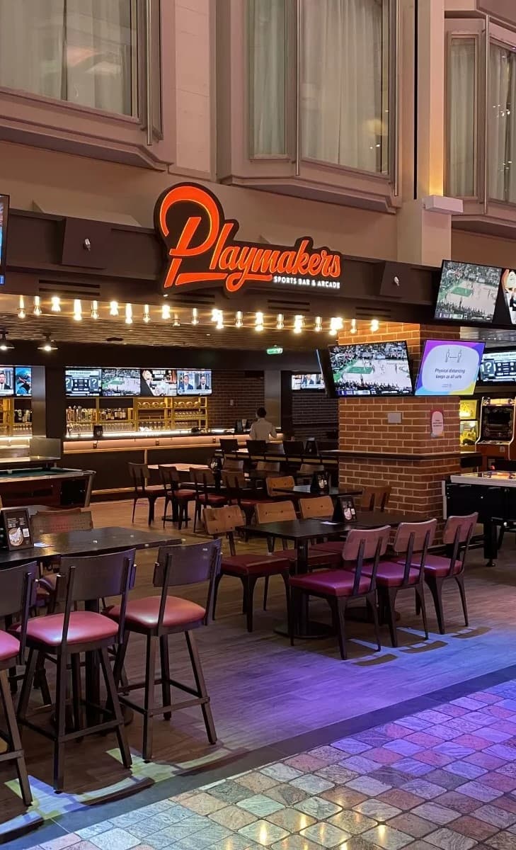 PLAYMAKERS℠ BAR & ARCADE